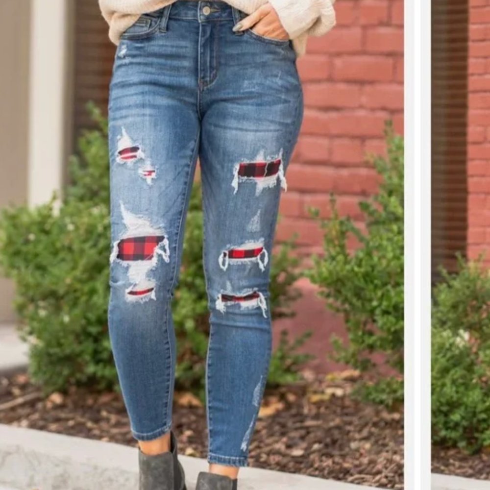 NWT Judy Blue So Buffalo - Plaid Patch Skinny